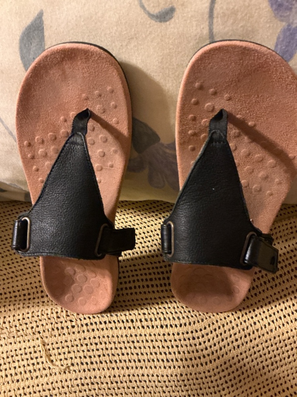 Vionic sandals - Picture 3 of 4